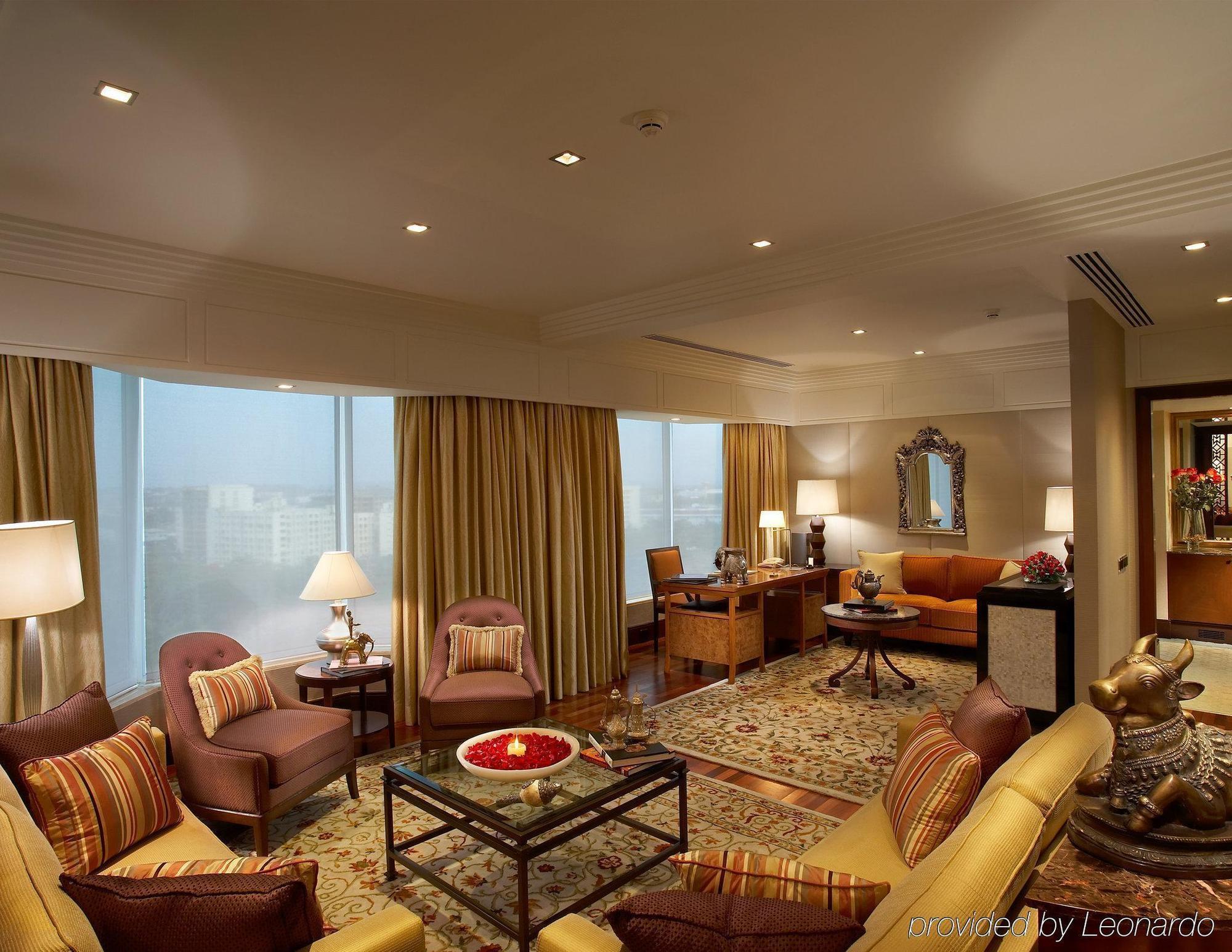 The Leela होटल 5*